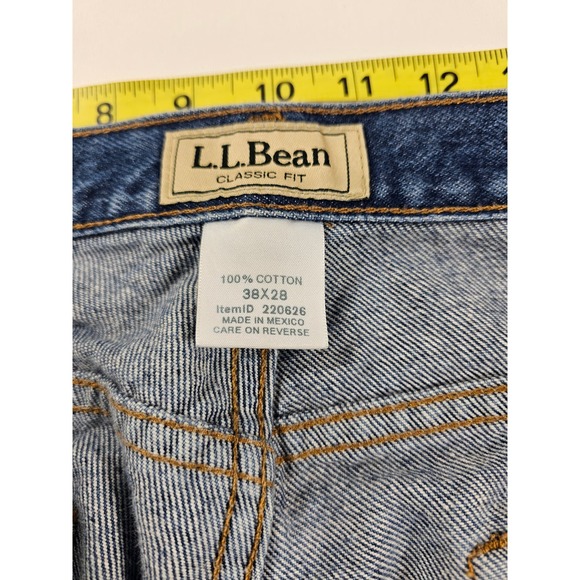Ll bean 38x28 classic fit blue jeans EUC Career Casual work ^ - Picture 3 of 5
